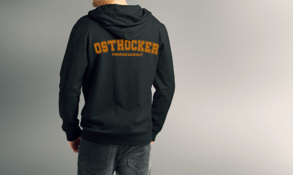 Sweatjacke Schwarz mit mittleren Druck hinten